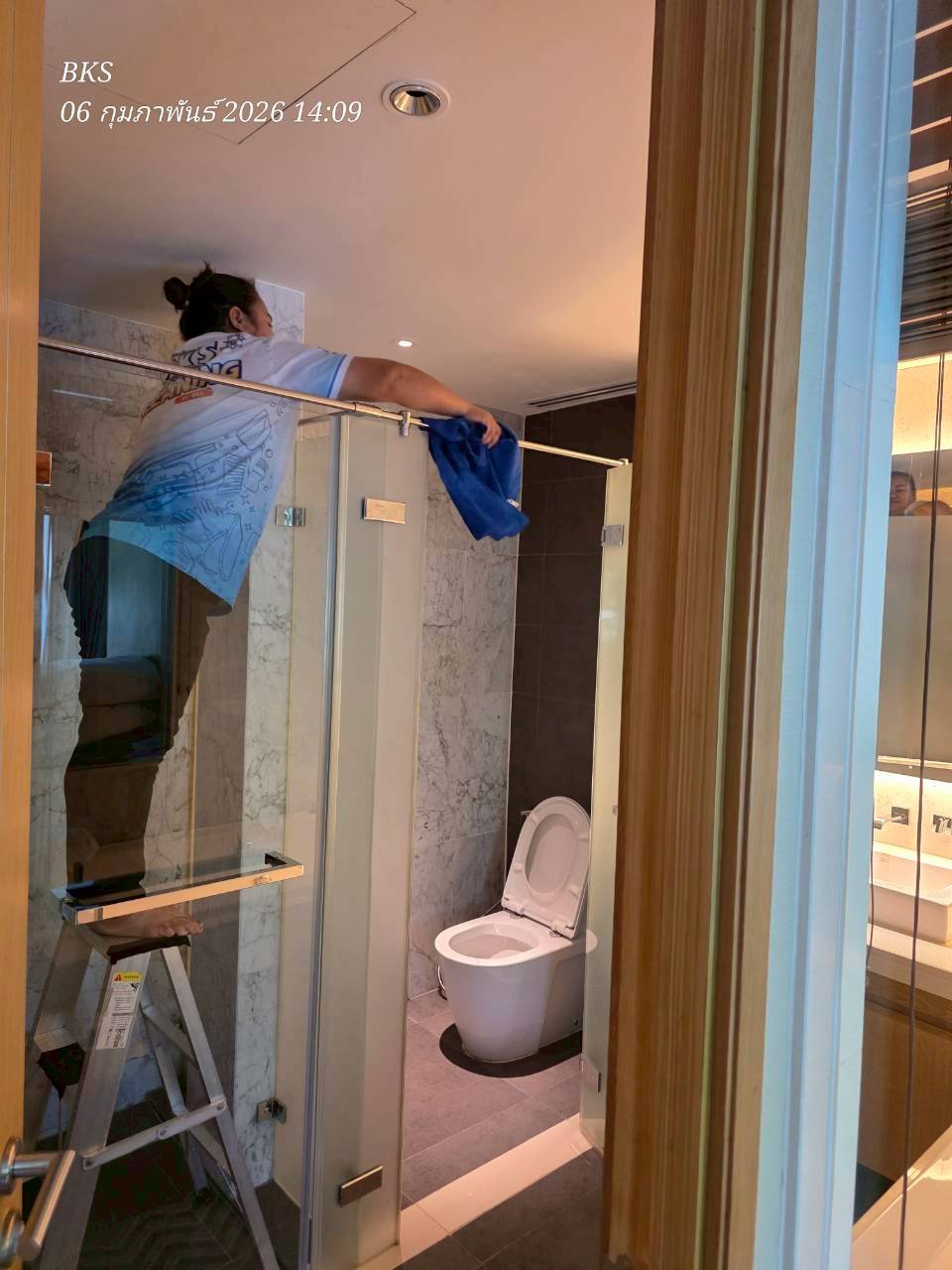 ทำความสะอาดคอนโดอามารีเรสซิเดนท์